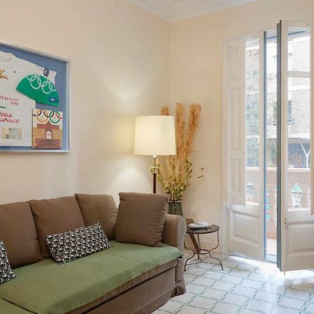 Cal Mateu 11 Huespedes Sagrada Familia Apartment Barcelona Luaran gambar