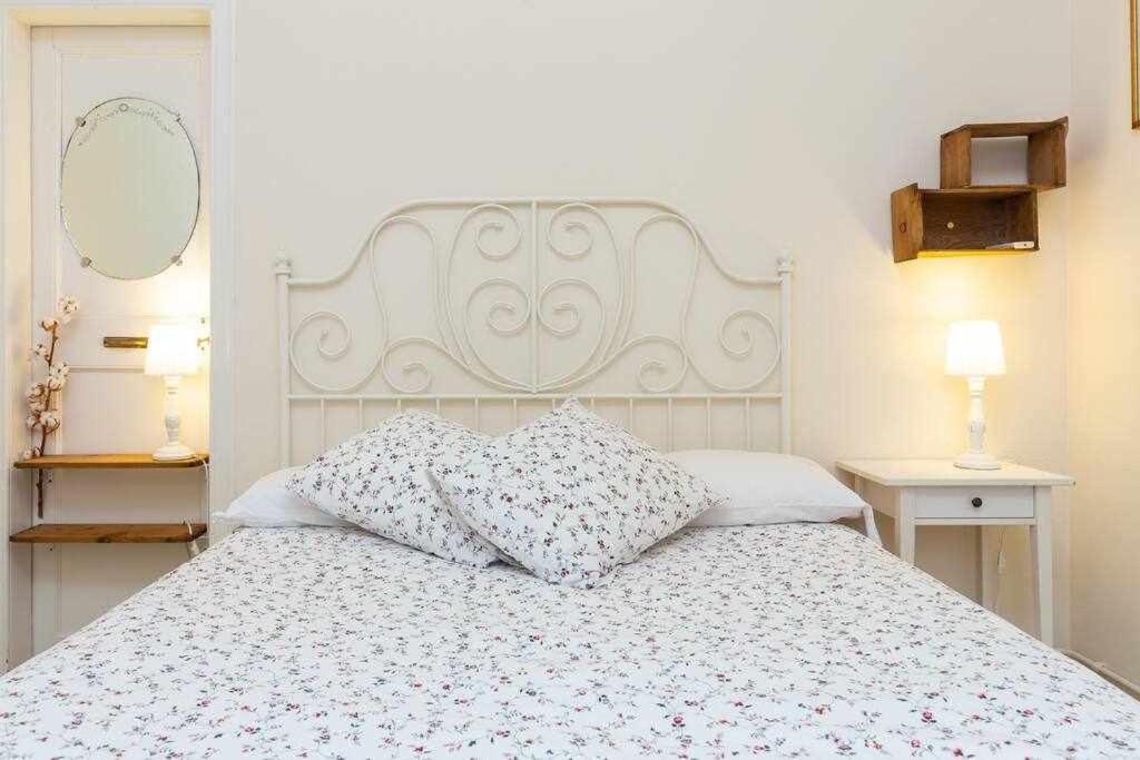 Cal Mateu 11 Huespedes Sagrada Familia Apartment Barcelona Luaran gambar